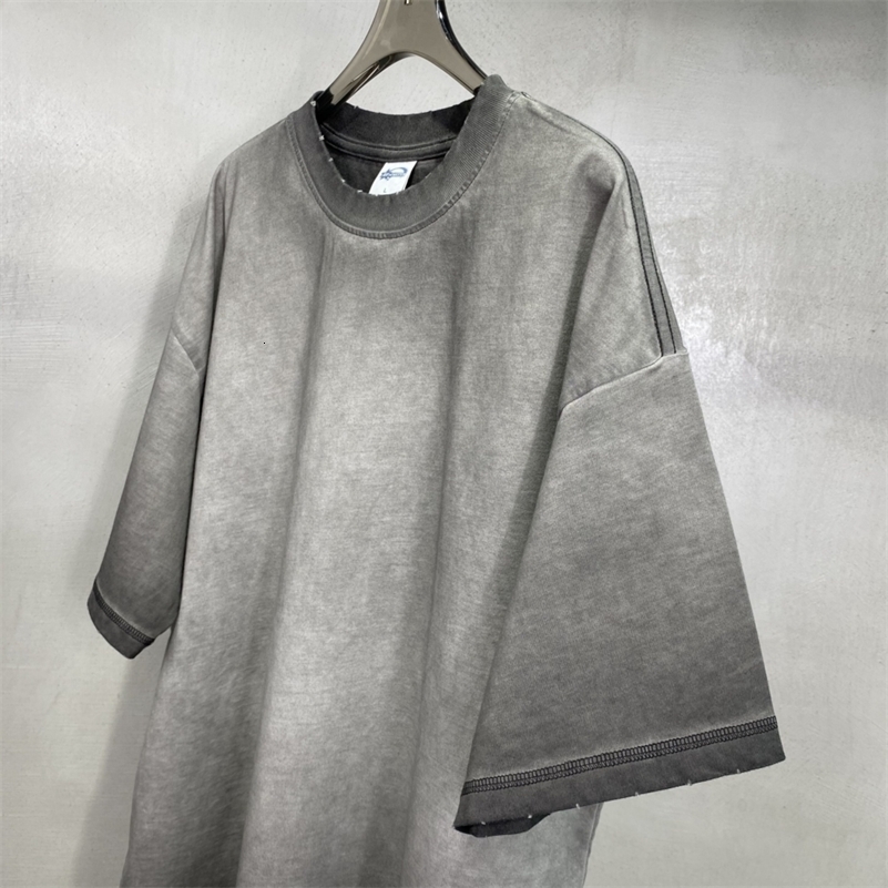 Vintage High Street Distressed T-shirt For Men Y2k Oversized Short Sleeve Tee Goth Women T Shirts Hip Hop Streetwear Cotton Tops i240819