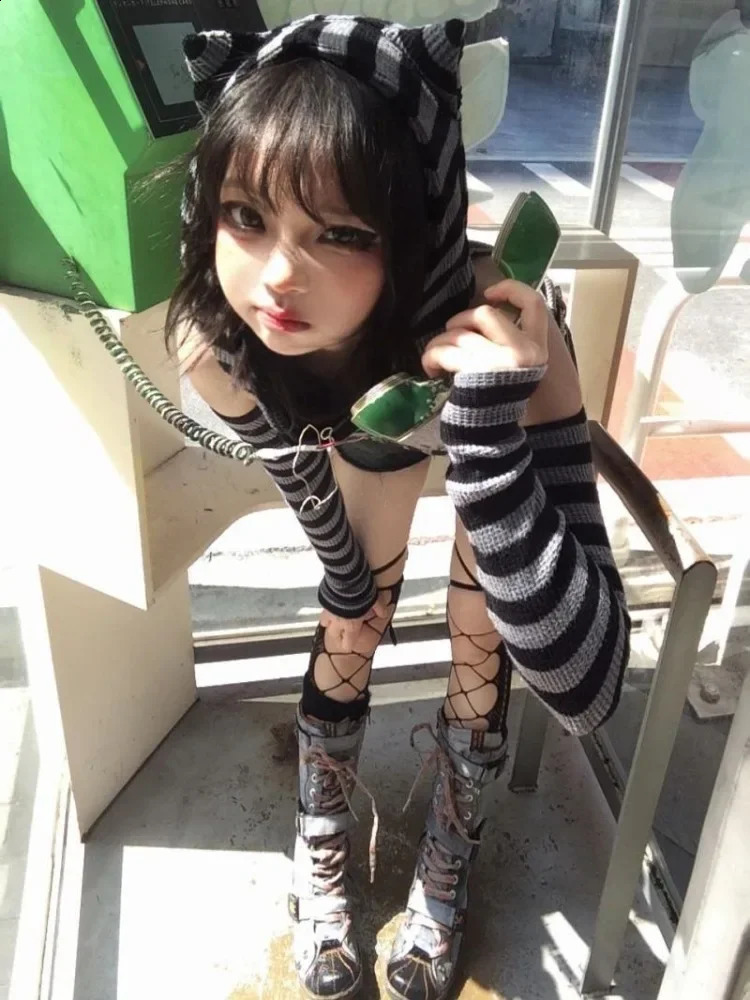 Japanese striped patch work hoodie womens Gothic retro cat print hollow weight loss pulley Harajuku style dark punk top 240819