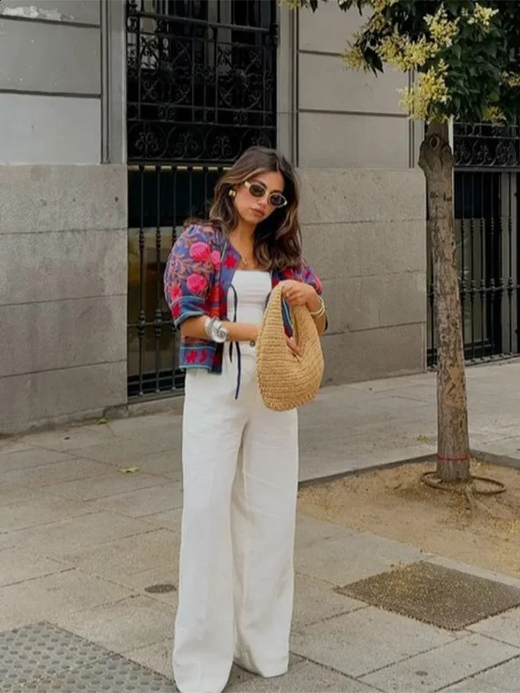 Round Neck Lace Up Embroidered Short Sleeve Top Fashion Contrasting Loose Coat Summer Women Casual Street Clothing 240819