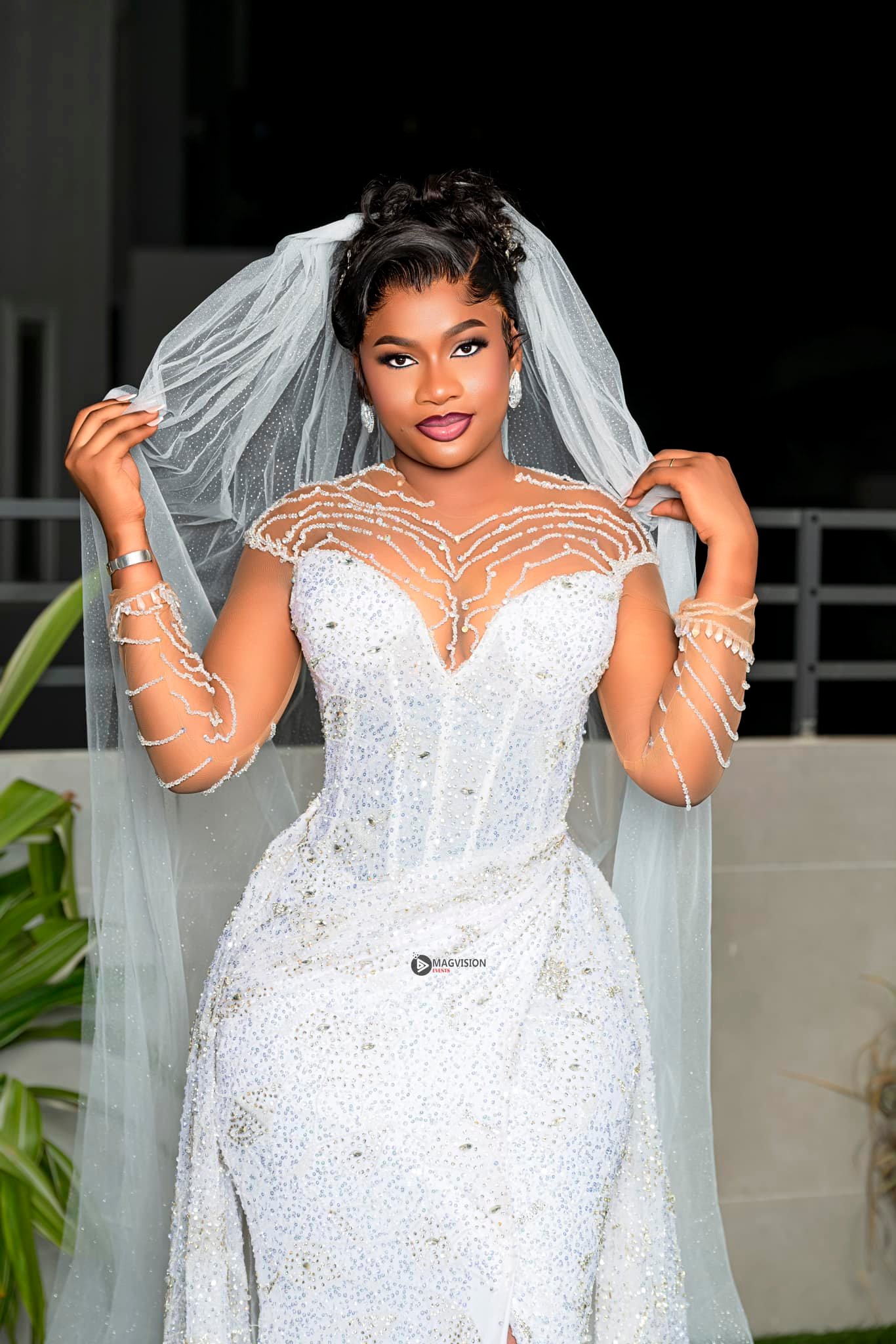 African Aso Ebi 2024 Ivory Mermaid Wedding Dress Sequined Rhinestones Full Sleeves Detachable Train Vintage Elegant Bridal Gowns Dresses ZJ207