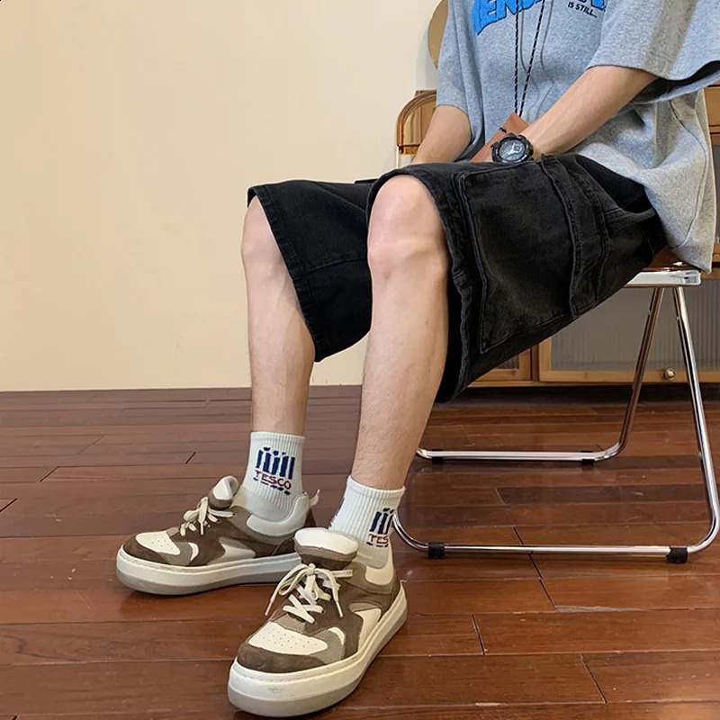Mens summer denim shorts straight fashion Korean Bermuda pants loose pocket casual jeans streetwear 240819