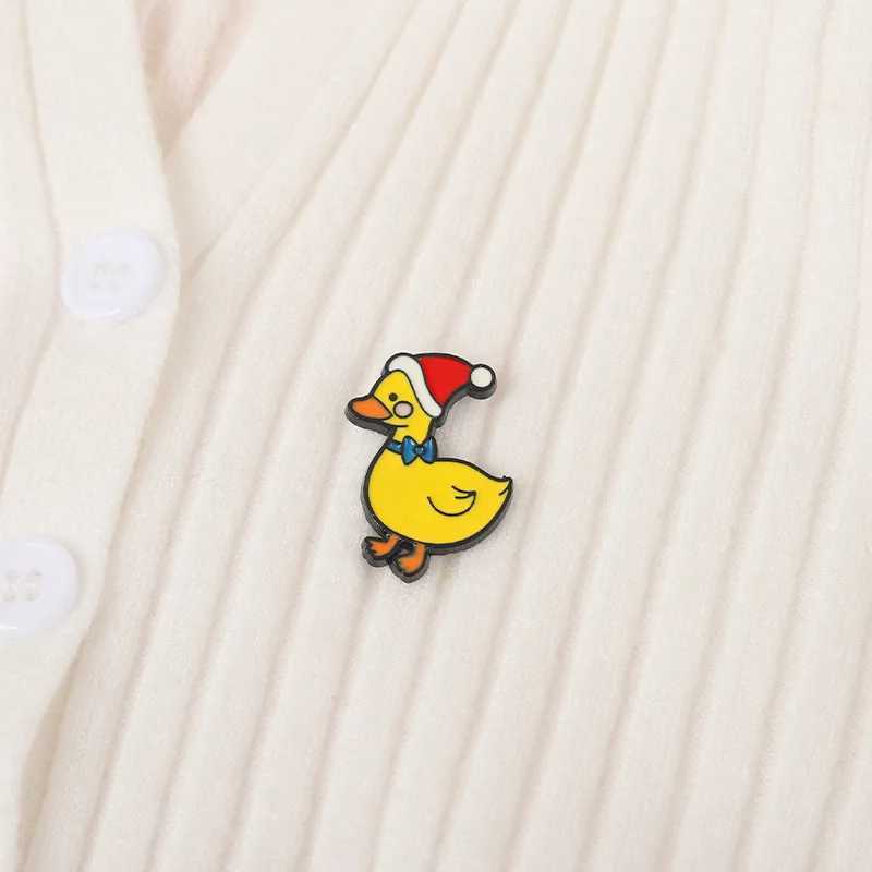Customize fun chicken duck enamel pins cute yellow animal brooches lapel badges backpack cap accessories jewelry gift wholesale W240815