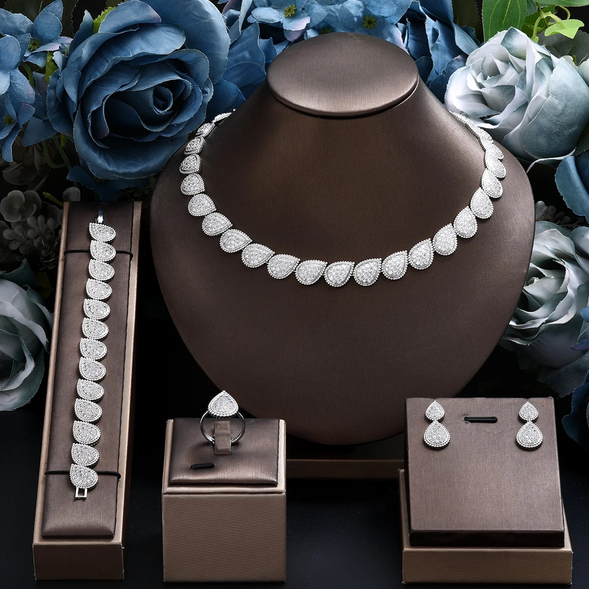 2024 Selling 4-Piece Bridal Wedding Jewelry Set Dubai Nigeria Jewelry Set Womens Wedding Party Accessories 240812