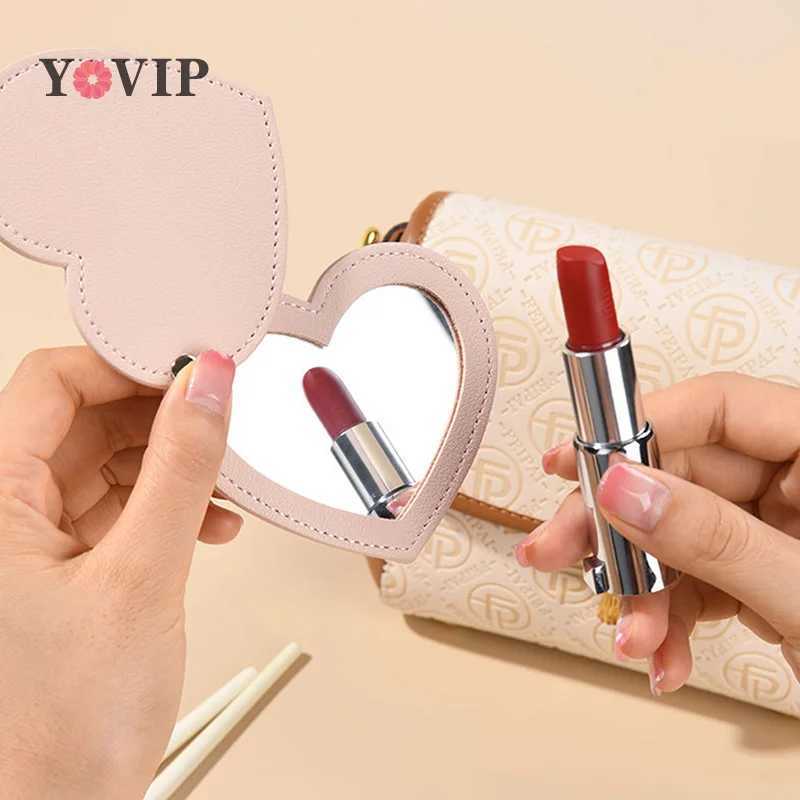 Mini Heart Makeup Mirror Portable PU Cosmetic Mirror Folding Pocket Compact Mirror Travel Accessories Y240819