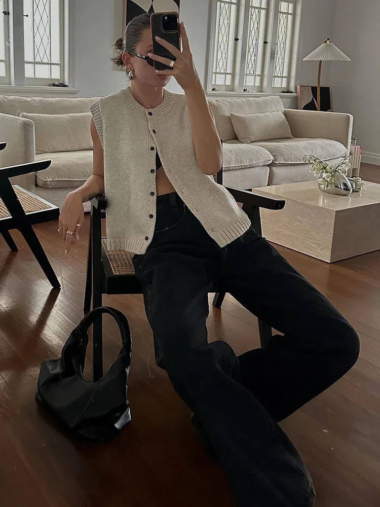 Womens knitted vest casual single chest open top womens solid sleeveless fashion 240819