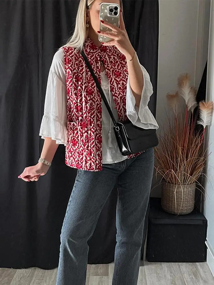 Womens red embroidered printed waist jacket womens retro casual patch work vest autumn elegant streetwear cotton top 240819