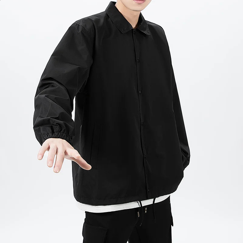 Customized hiphop streetwear plain black jacket retro waterproof lightweight windproof 240819