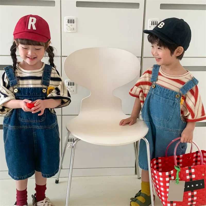 2024 summer childrens denim jumpsuit pendant pants childrens sleeveless top baby girl one-piece jeans Korean boy jumpsuit W240806