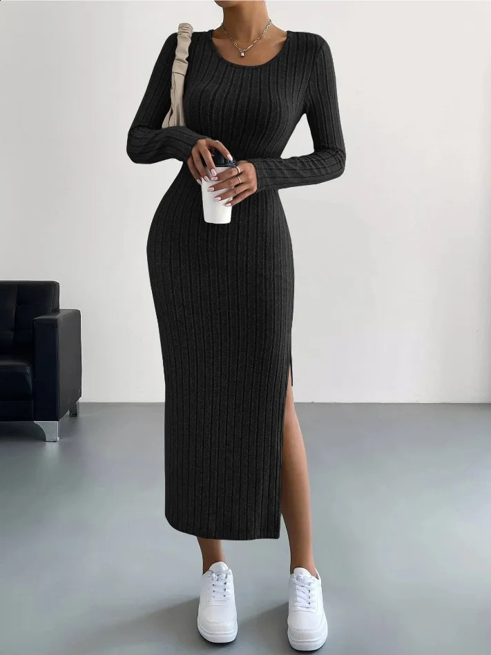 Autumn And Winter Casual Large Size Knitted Dress For Women Sexy Slim Elegant Retro Long Skirt Long Sleeve Round Neck Slit Dress 240819