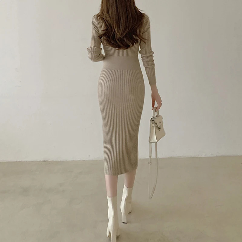 Vintage Knitted Sweater Long Sleeve Dresses Women Spring Fall Elegant Bodycon Korean Button V Neck Sweater Midi Dress Woman 240819