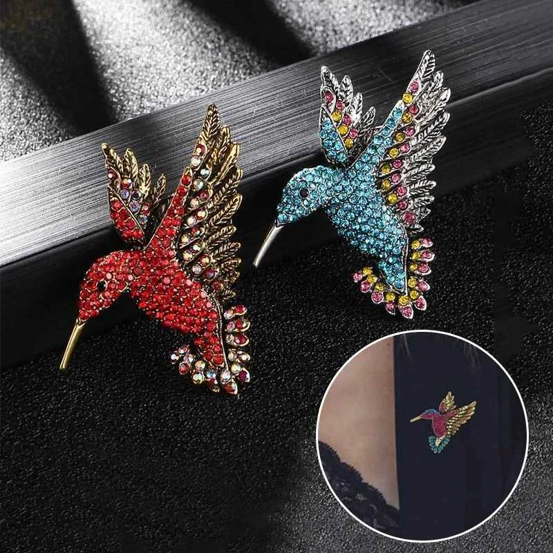 Womens colorful rhinestone hummingbird brooch vintage brooch party coat scarf jewelry clothing accessories brooch gift W240815