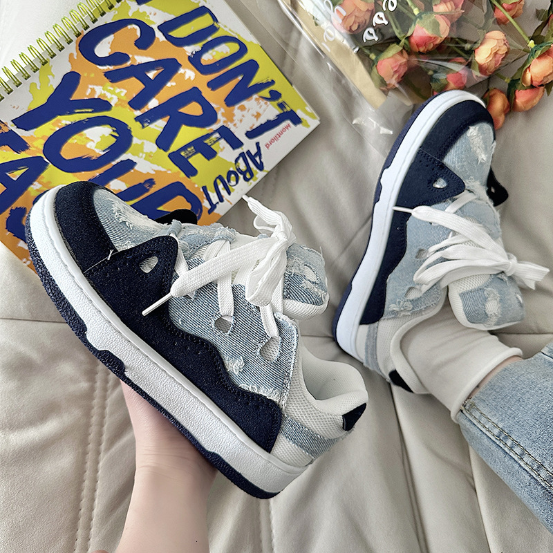 Long Foot China-Chic Men's ins Small Thick Sole Perforated Denim Bread Couple Skateboarding Shoes