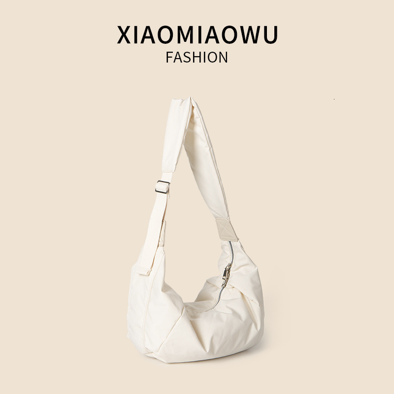 Summer crossbody nylon dumpling simple and niche commuting Korean version, versatile women's shoulder bag, large capacity, high-end feeling