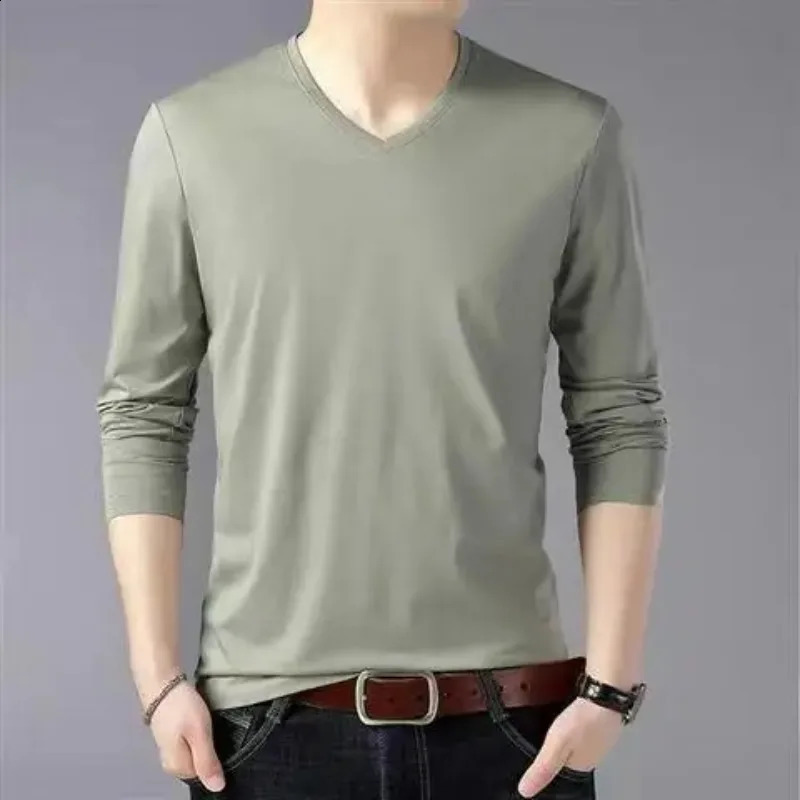 Spring Autumn Men Basic Long Sleeve T-Shirts Streetwear Fashion Slim V-Neck Versatile Male Clothes Casual Bottoming Tops 240820