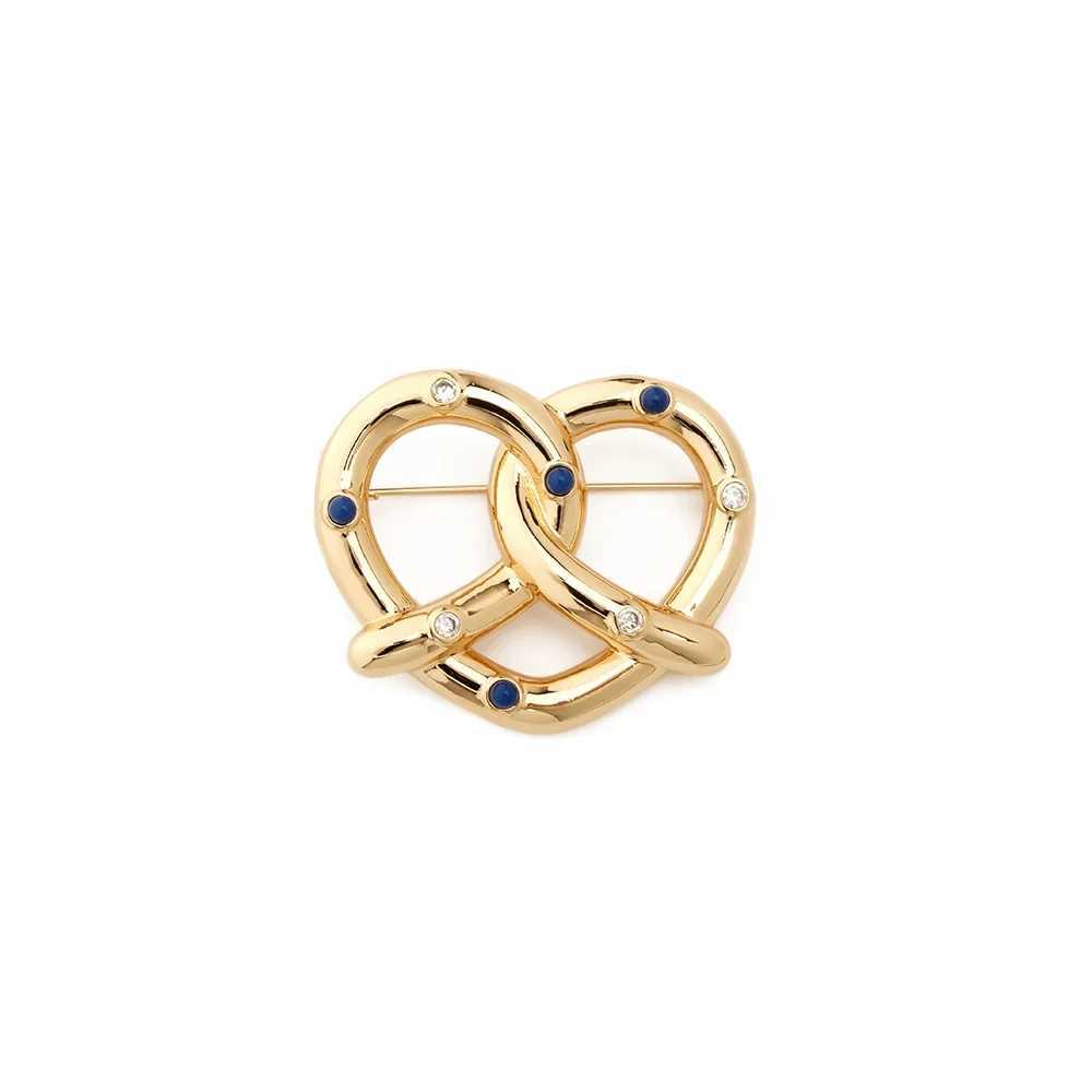 Exquisite Love Heart Brooch Pins sweater cardigan wool button jewelry W240815