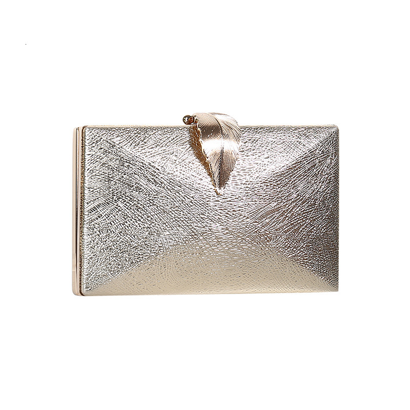 New Evening Diagonal Straddle Women's Banquet Handheld Leaf Chain Small Square Bag