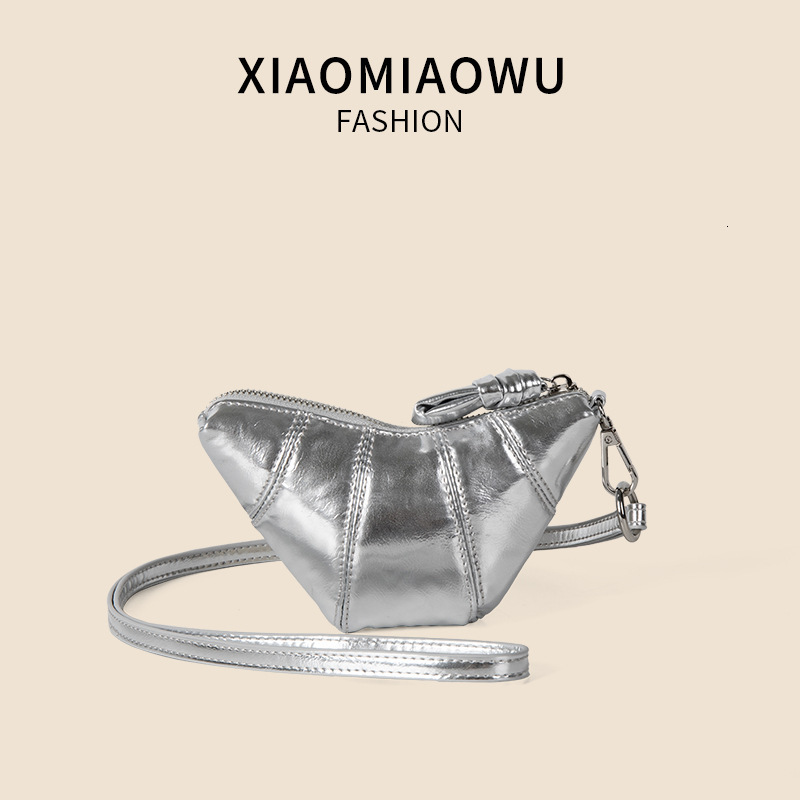Summer solid color mini croissant trendy and flowing crossbody bag, women's niche high-end PU shoulder bag