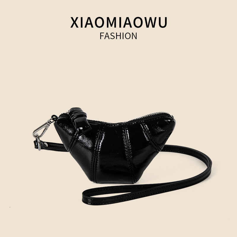 Summer solid color mini croissant trendy and flowing crossbody bag, women's niche high-end PU shoulder bag