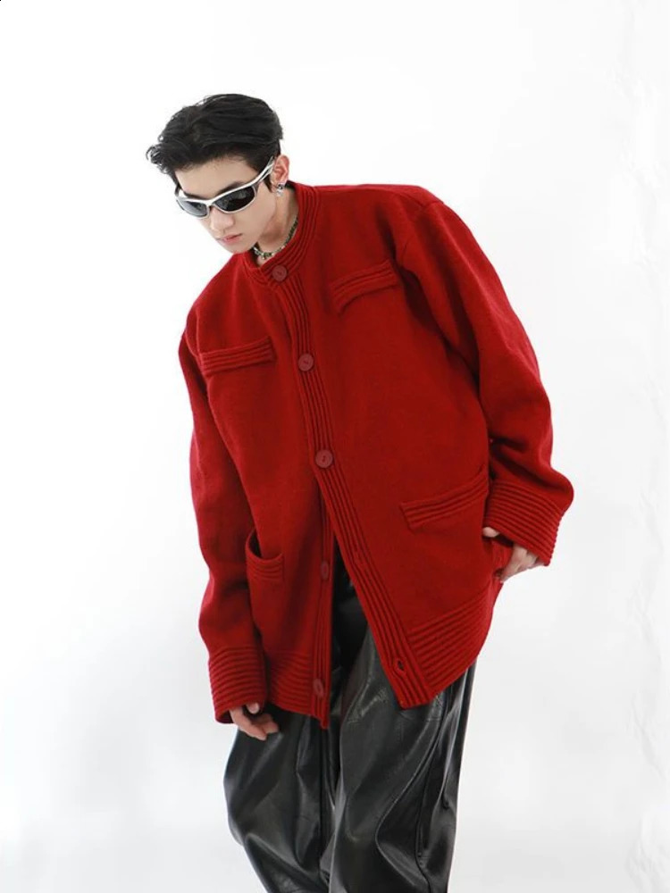 Mens solid color round neck knitted sweater mens clothing red collar pocket plain cardigan South Korea 2024 autumn shepp 240820