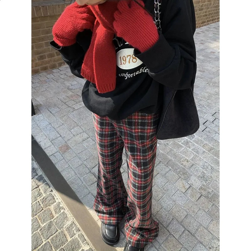 Deeptown Y2K Red Plaid Pants Women Korean Fashion Streetwear Wide Leg Flare Sweatpants Spring Oversize Harajuku Vintage Trousers 240819