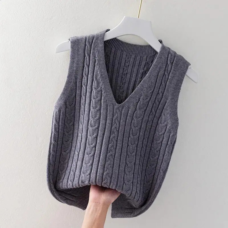 Knitted Womens Fashion Sweater Vest Spring and Autumn Style Loose Sleeveless Underwear Top 240819