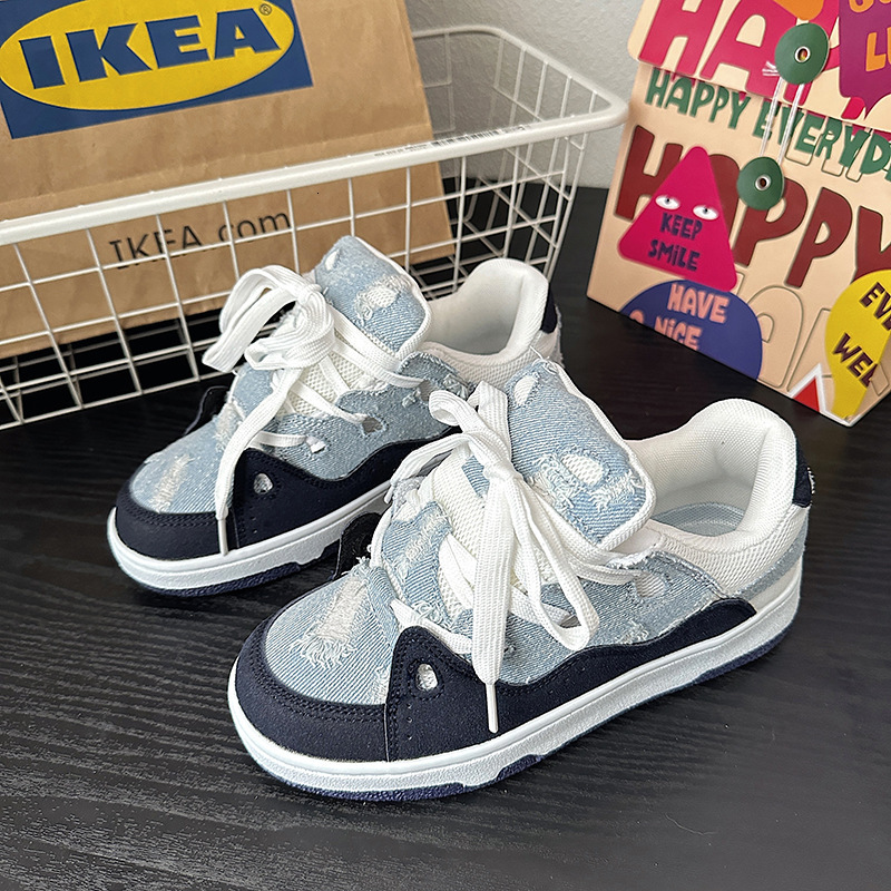 Long Foot China-Chic Men's ins Small Thick Sole Perforated Denim Bread Couple Skateboarding Shoes