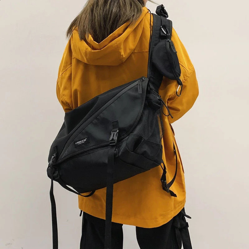 Shopping Nylon Shoulders Gothic Black Cross Messenger Handbag Mens Hip Hop Technical Clothing Backpack Waist Gothic Handbag 240819