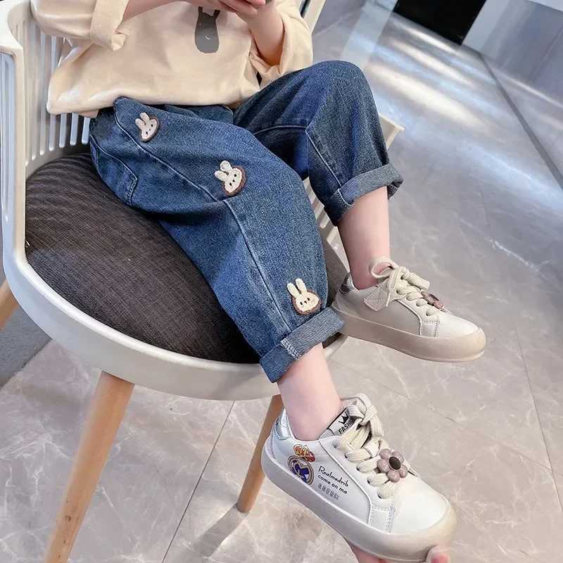 Girls Jeans 2024 Spring Fashion Comfortable Cute Cartoon Rabbit Pattern Jeans Suitable for Girls and Childrens Casual Clothing JeansW240819