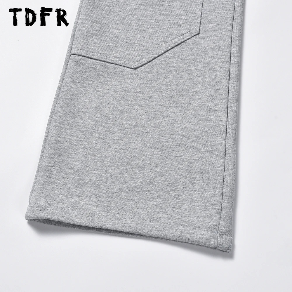 Multi pocket sports pants for men casual loose solid color elastic waist 240819