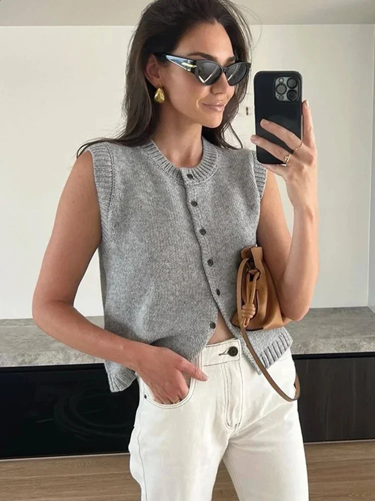 Womens knitted vest casual single chest open top womens solid sleeveless fashion 240819
