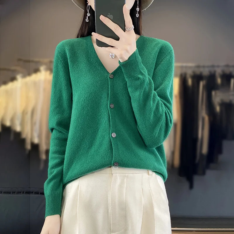 Spring and autumn womens 100% Merino wool cardigan soft Vneck cashmere sweater button knit casual clothing Korean style shirt 240819