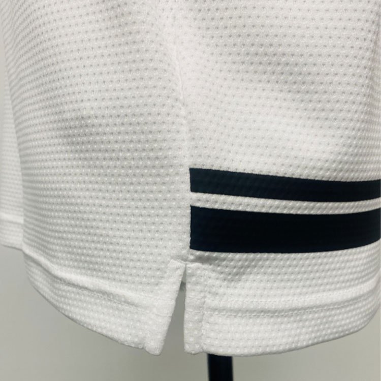 Breathable Men's Performance Shirt with Quick Dry Technology and Round Neck Design