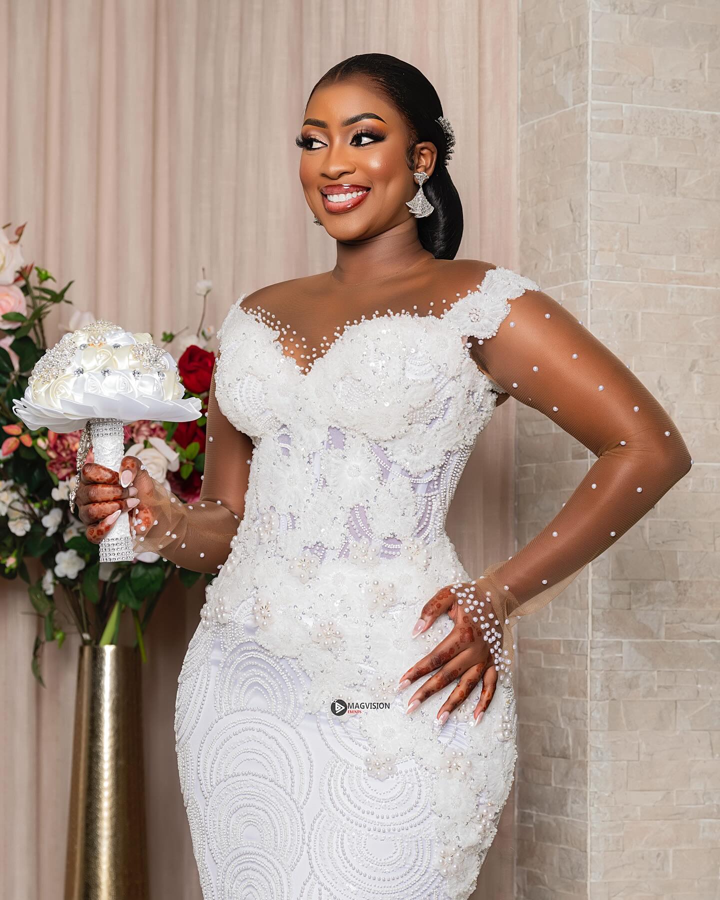 African Aso Ebi 2024 White Mermaid Wedding Dress Floral Lace Full Sleeves Pearls Vintage Elegant Bridal Gowns Dresses ZJ207