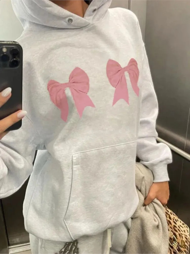 Fashionable Harajuku Butterfly Printed Loose Hoodie Autumn Casual Full Sleeve Womens Oversized Floral Top Street Style 240814