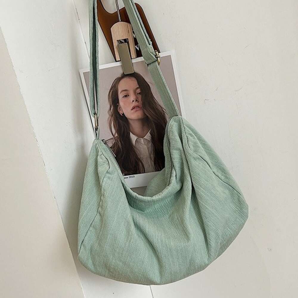 Canvas female college students in class, simple mailman artistic crossbody bag, large capacity versatile shoulder bag for women