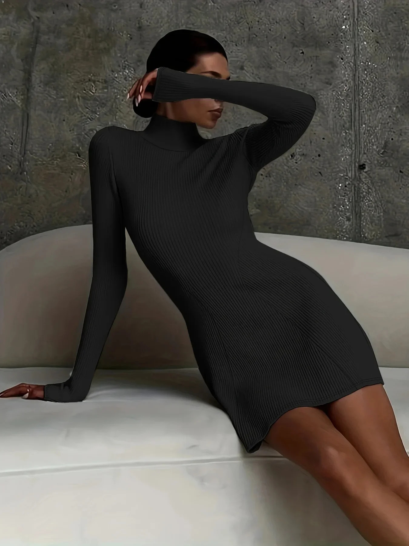 Womens XS-2XL size autumn and winter slimming long sleeved knitted dress for women solid color slim fit European and 240819