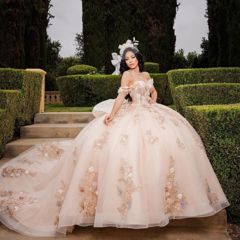 Light Champagne Sweetheart Princess Quinceanera Dresses Off Shoulder Applique ral Lace Beading Tull Sweet 16 Vestidos De 15 Anos