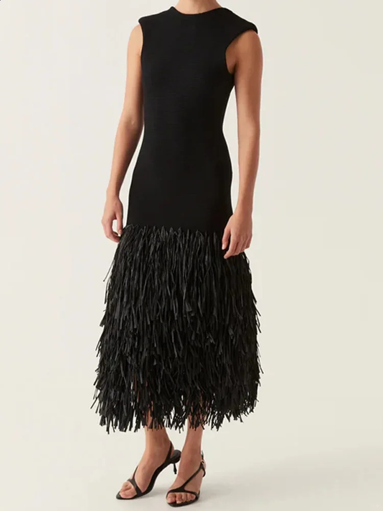 Fashionable black tassel shoulder pad knitted Maxi dress sexy zipper sleeveless ultrathin summer womens vacation robe 240819