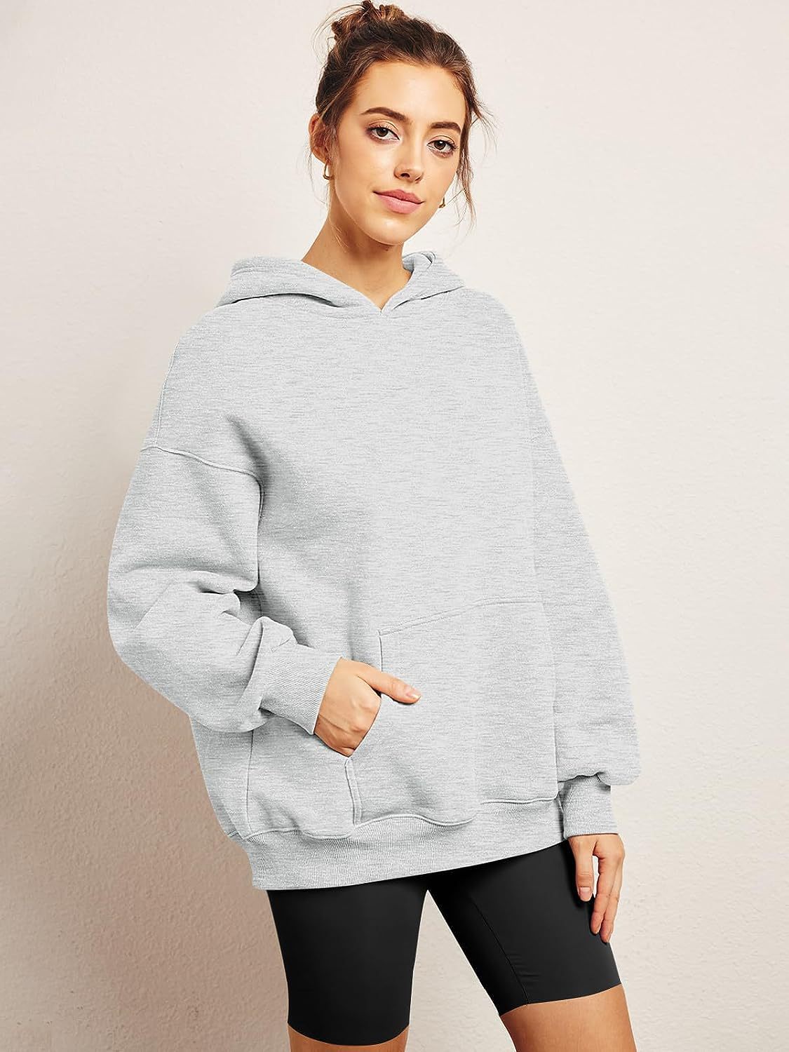 Casually Chic Women's Sweatshirt with Warm Knit Fabric Fashionable Solid Hue Sportswear