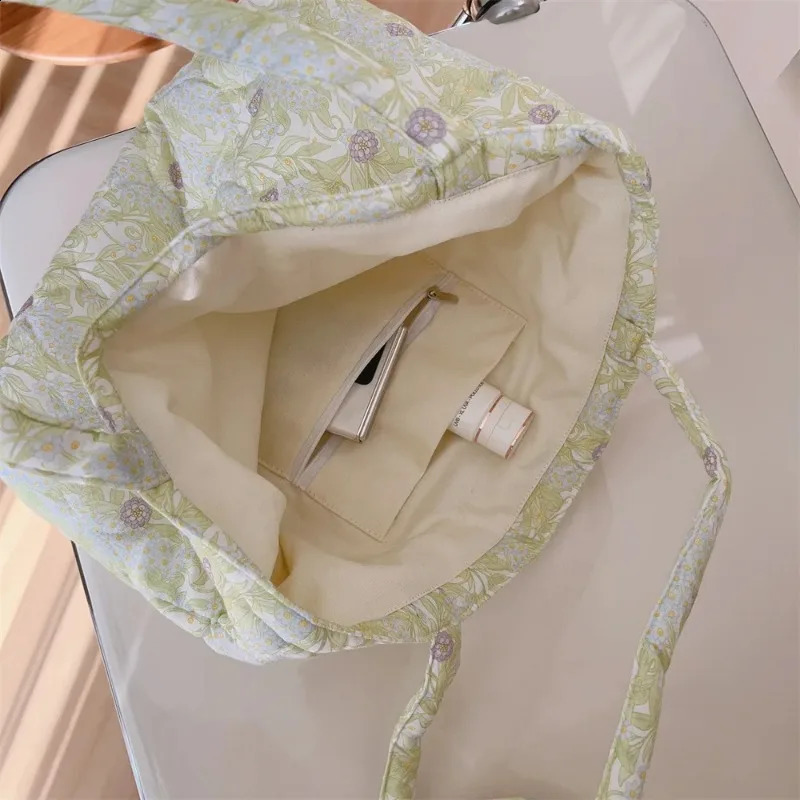 Cotton Floral Tote Bag for Women Handbag Trendy Chic Puffy Top Handle Bag Quilted Padded Shoulder Bag er Shopper Bag 240820