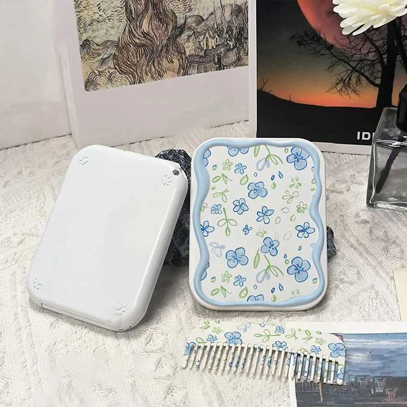 Cartoon Blue Flowers Pattern Flip-Top Folding Makeup Mirror Portable Pocket Mirror Rectangle Cosmetic Mirror With Comb For Women Y240819