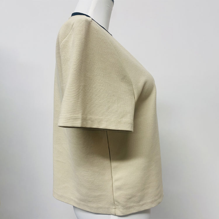 Minimalist Casual Style: Light Beige Short-Sleeve T-Shirt