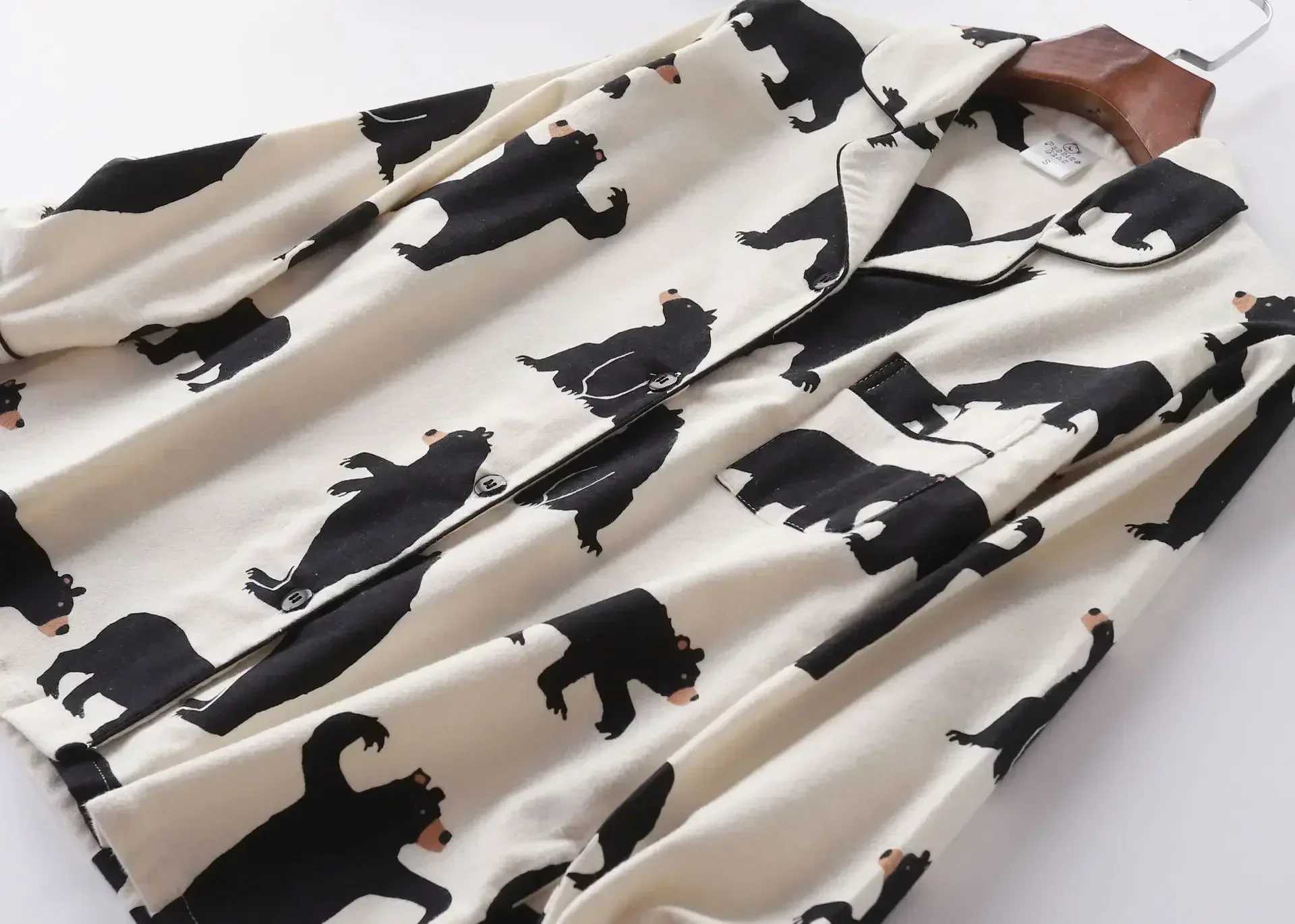 Cotton cardigan top with long sleeved pajamas autumn and winter cartoon printed long sleeved pajamasW240719