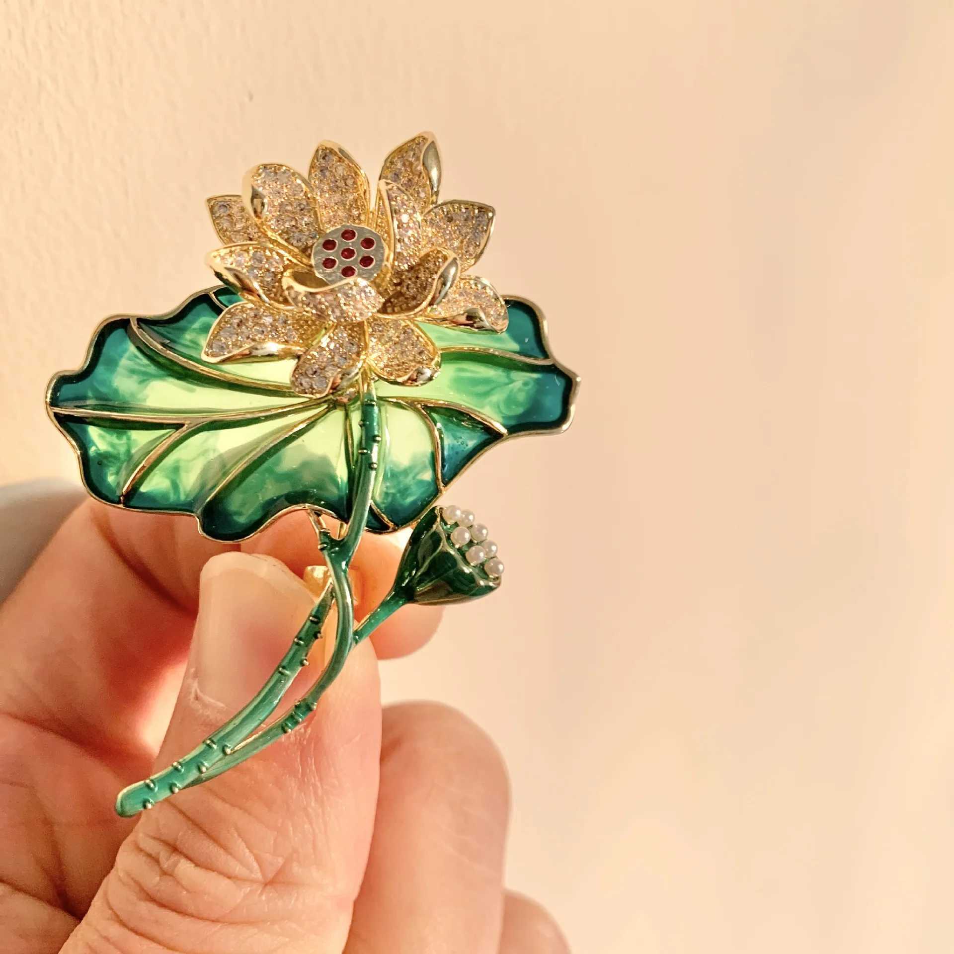 Xiliang Concubine high-end new product copper inlaid zircon enamel colored lotus flower brooch beautiful Chinese style gift W240815