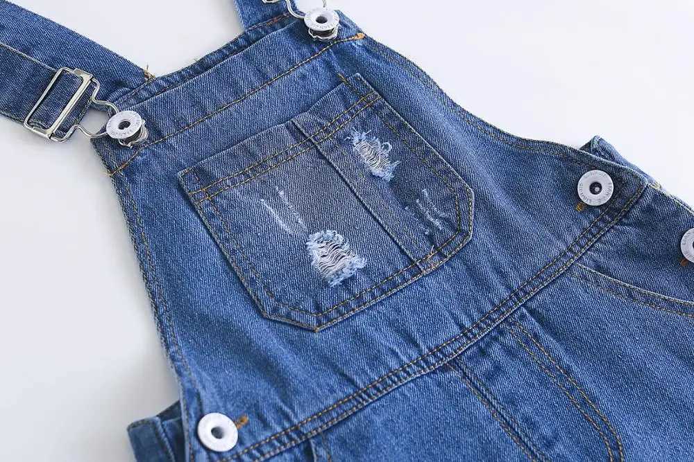 Chumhey 1-4T childrens shorts summer boys and girls thin denim jeans childrens jumpsuit baby clothing baby clothing childrens shorts W240806