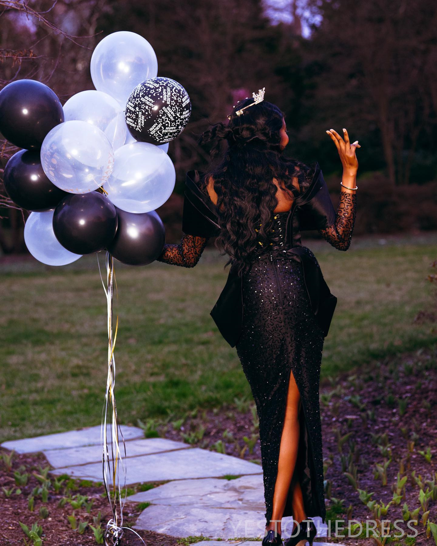 2024 Plus Size Black Prom Dresses For Special Occasions Evening Dresses Elegant Mermaid Promdress Sheer Neck Long Sleeves Beaded Lace Birthday Dress G