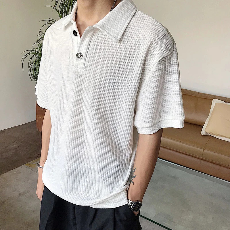 Korean Clothing Waffle Plaid Men Short Sleeve Sweatshirt Cool Casual Fashion Oversized Polo T Shirt Harajuku Streetwear Top 240819