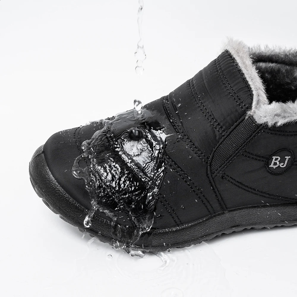 Winter Men Boots Waterproof Snow Boots Warm Fur Casual Men Shoes Antislip Ankel Boots Plush Cotton Shoes 240819
