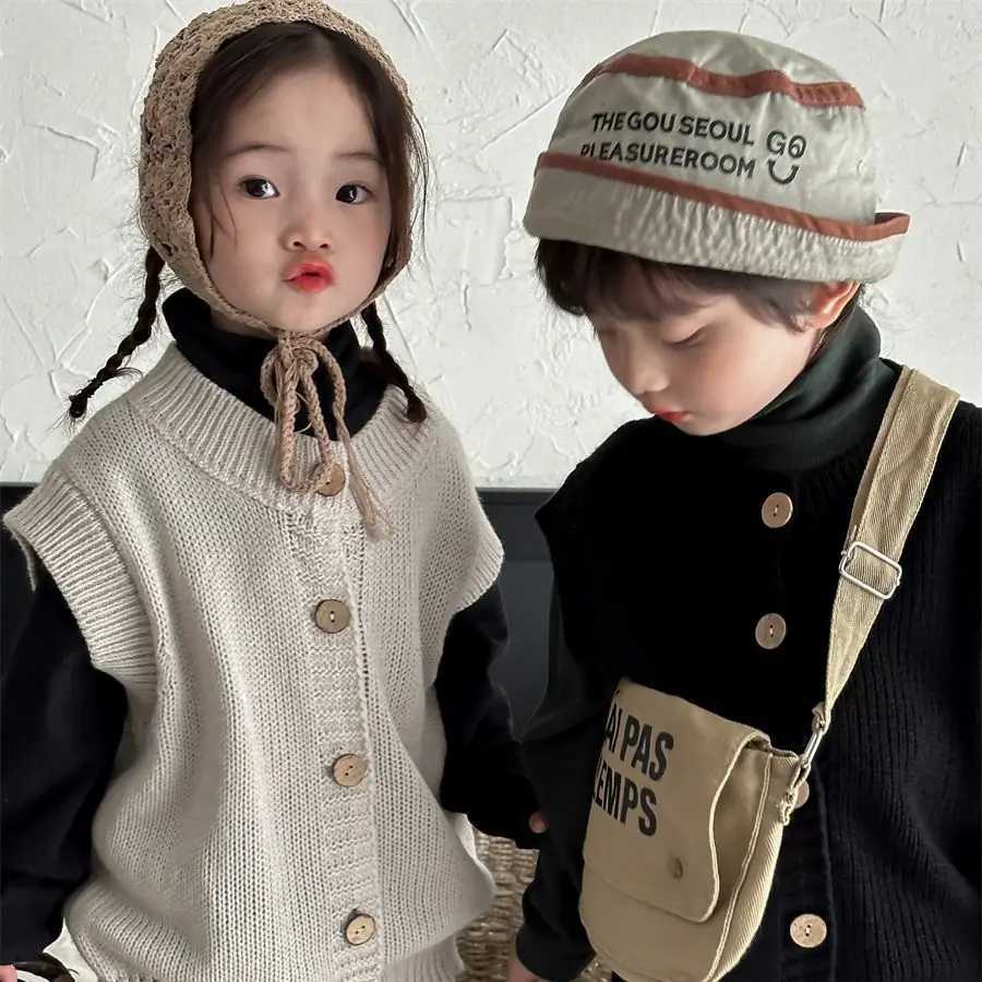 Vinatge Baby Girls Boys Knitted Vest Kids Knit Wasitcoats Korean Fashion Childrens Sleeveless Cardigan Toddler Sweater JumperXJ240819