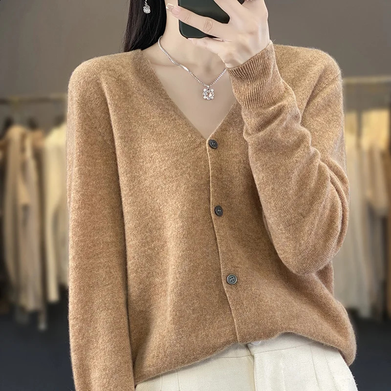 Spring and autumn womens 100% Merino wool cardigan soft Vneck cashmere sweater button knit casual clothing Korean style shirt 240819